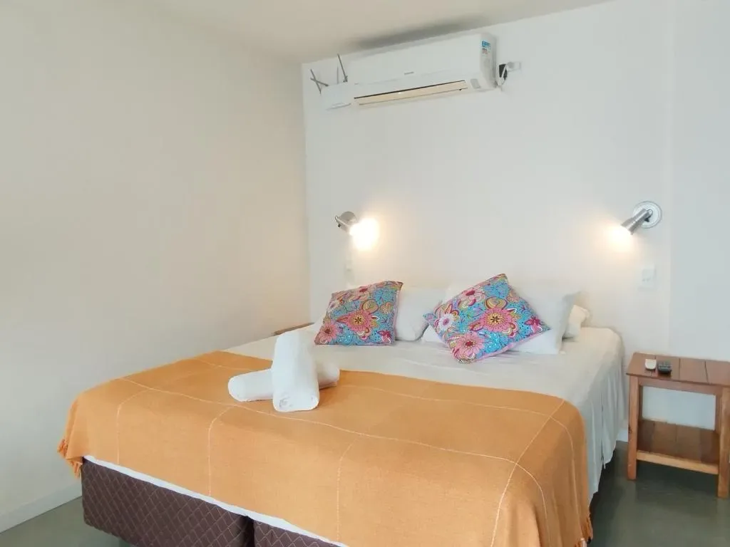 Residencial Vila do Sol, Apartamentos com pé na areia, Bombinhas, na Rua Leopoldo Zarling em Bombinhas/SC — foto 28