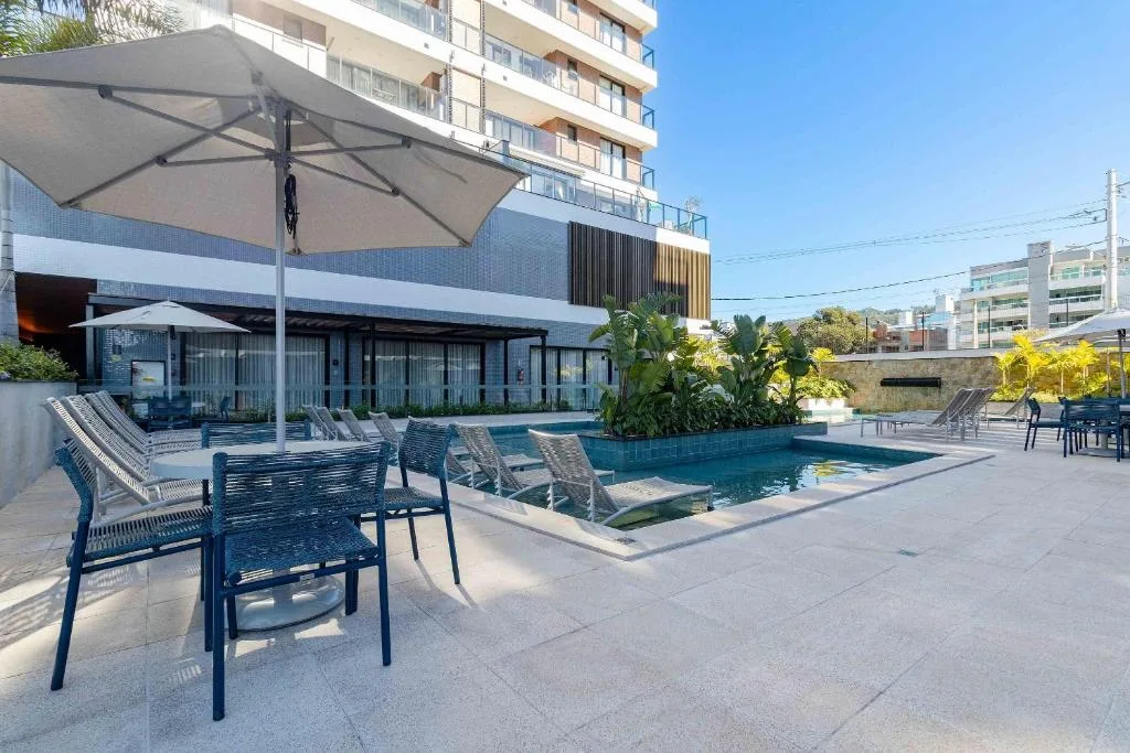 Lumina - Luxuoso apartamento, Bombinhas, na 1890 Av Leopoldo Zarling em Bombinhas/SC — foto 45