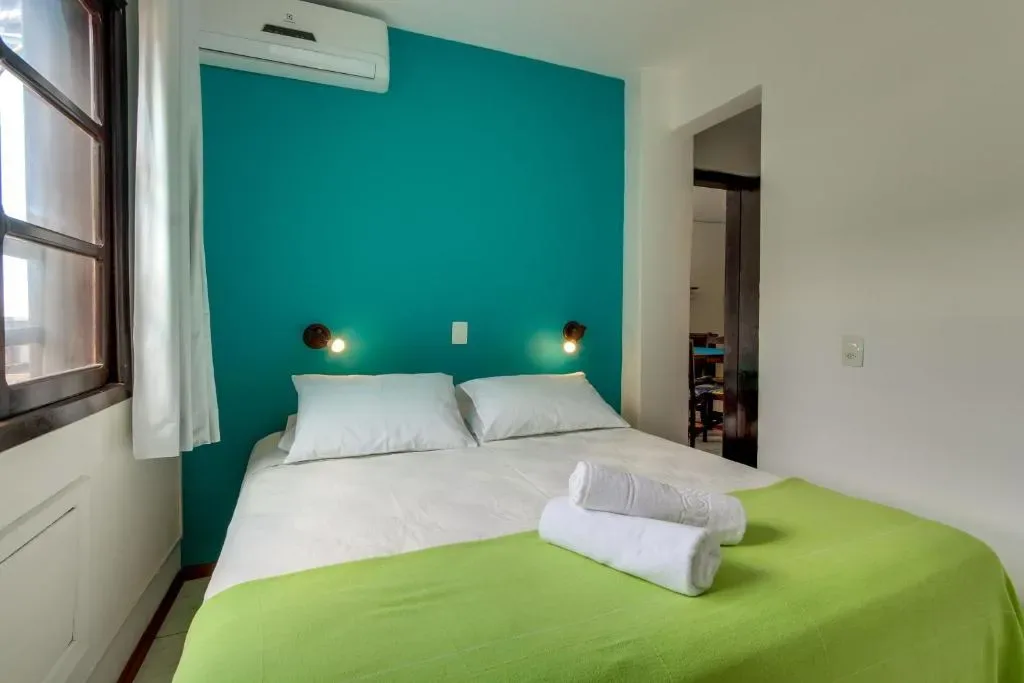 Residencial Vila do Sol, Apartamentos com pé na areia, Bombinhas, na Rua Leopoldo Zarling em Bombinhas/SC — foto 37