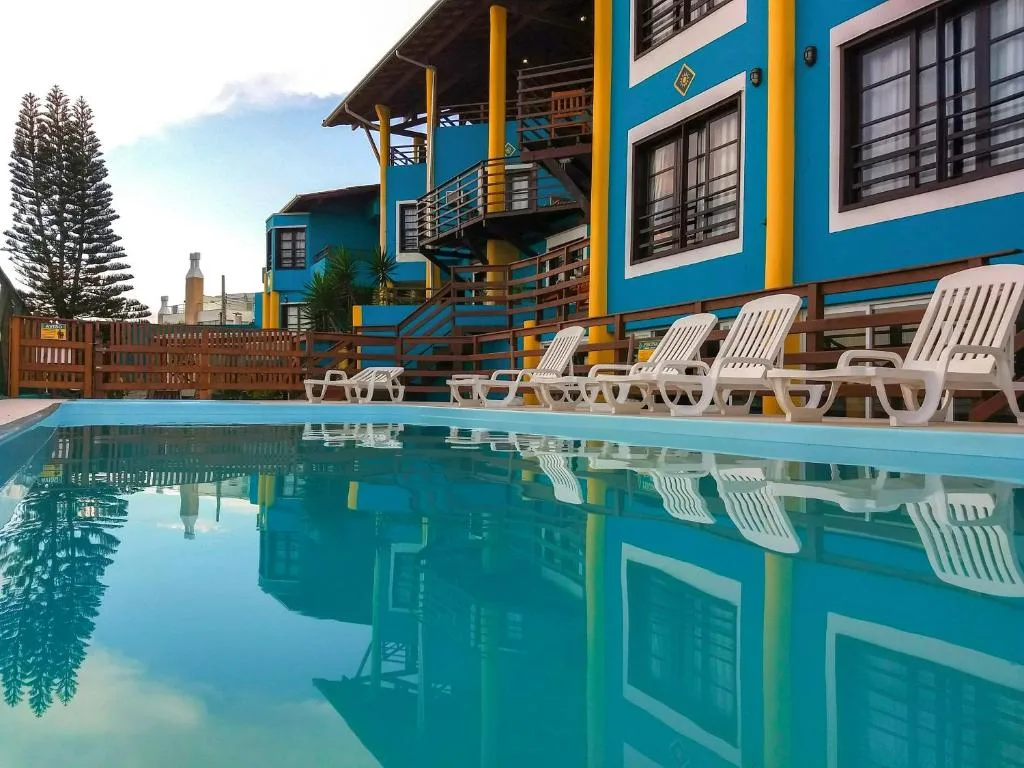 Residencial Vila do Sol, Apartamentos com pé na areia, Bombinhas, na Rua Leopoldo Zarling em Bombinhas/SC — foto 48