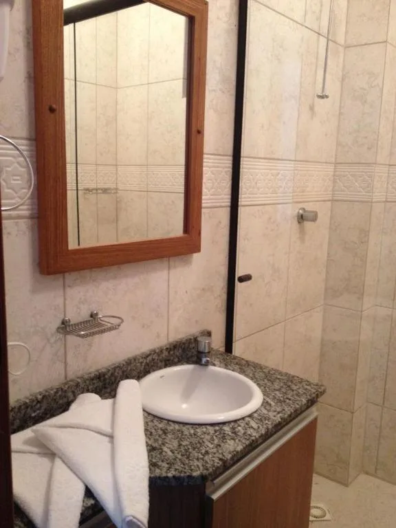 Raio do Sol Residence, Bombinhas, na AVENIDA AROEIRA DA PRAIA em Bombinhas/SC — foto 4