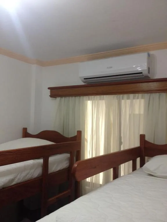 Raio do Sol Residence, Bombinhas, na AVENIDA AROEIRA DA PRAIA em Bombinhas/SC — foto 23