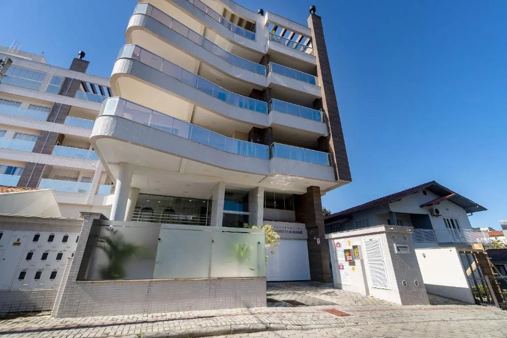 Cobertura Duplex em Condomínio com Piscina, Bombinhas, na 159 Rua Pescada Branca em Bombinhas/SC