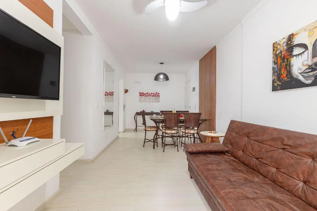 Excelente Apartamento a 240m da Praia de Bombas, Bombinhas, na 236 Rua Tié-Sangue em Bombinhas/SC — foto 4