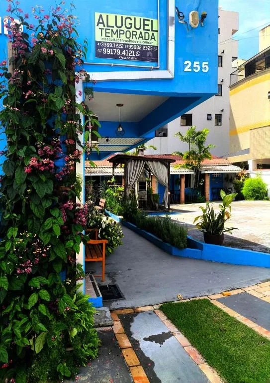 Pousadinha e Residencial Sto António - Praia de Bombas/Bombinhas-SC, Bombinhas, na Rua Beija Flôr em Bombinhas/SC — foto 33