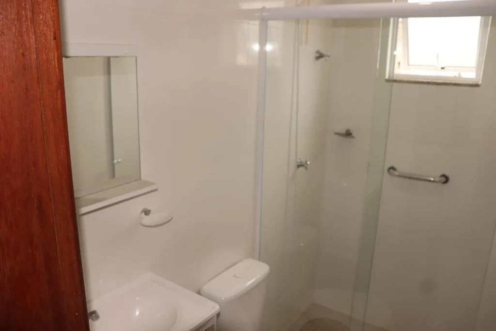 Enseada de Zimbros Residencial, Bombinhas, na 790 Rua Rio Tapajós / Rua Rio Jurua 144 Apartamento em Bombinhas/SC — foto 16