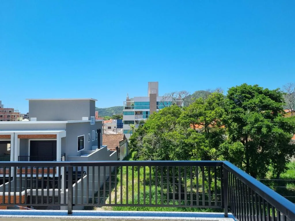 Águas de Canto Grande, Bombinhas, na 548 Rua Ipê Roxo em Bombinhas/SC — foto 7