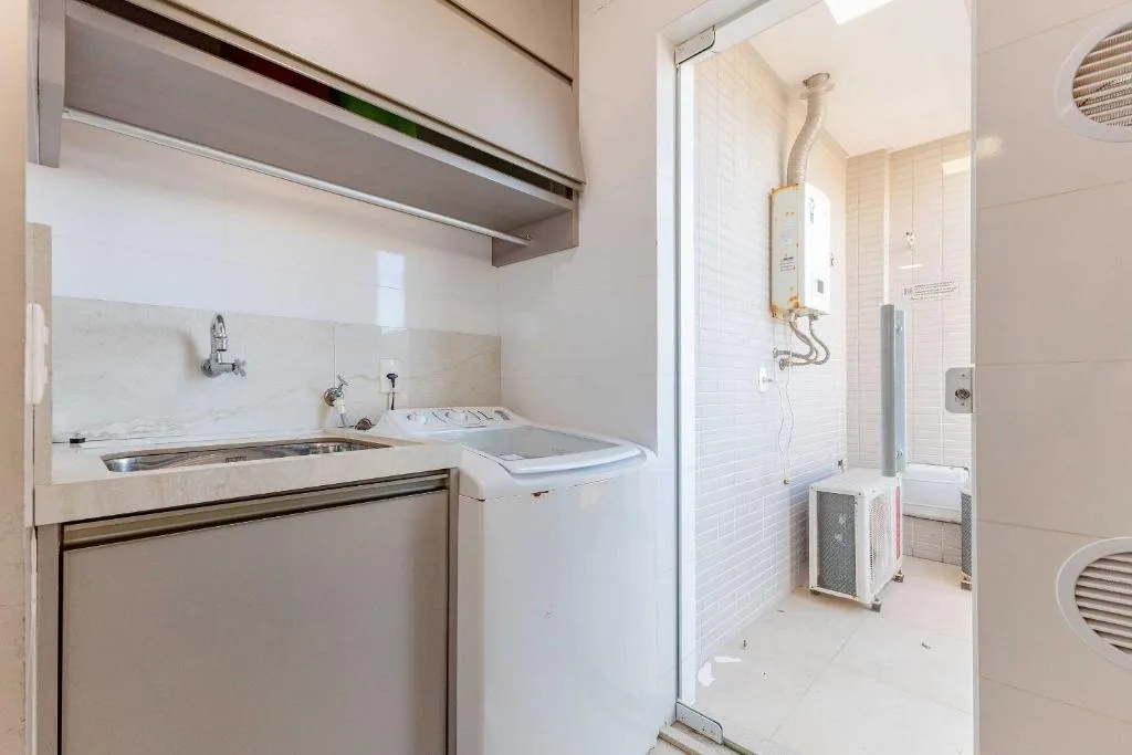Cobertura Duplex em Condomínio com Piscina, Bombinhas, na 159 Rua Pescada Branca em Bombinhas/SC — foto 28