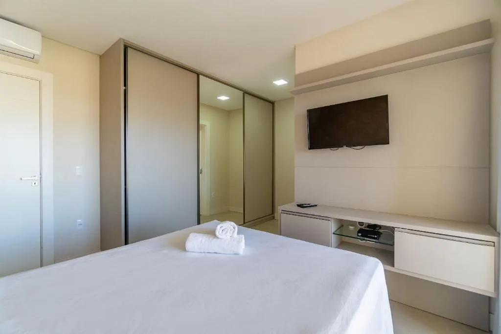 Cobertura Duplex em Condomínio com Piscina, Bombinhas, na 159 Rua Pescada Branca em Bombinhas/SC — foto 33