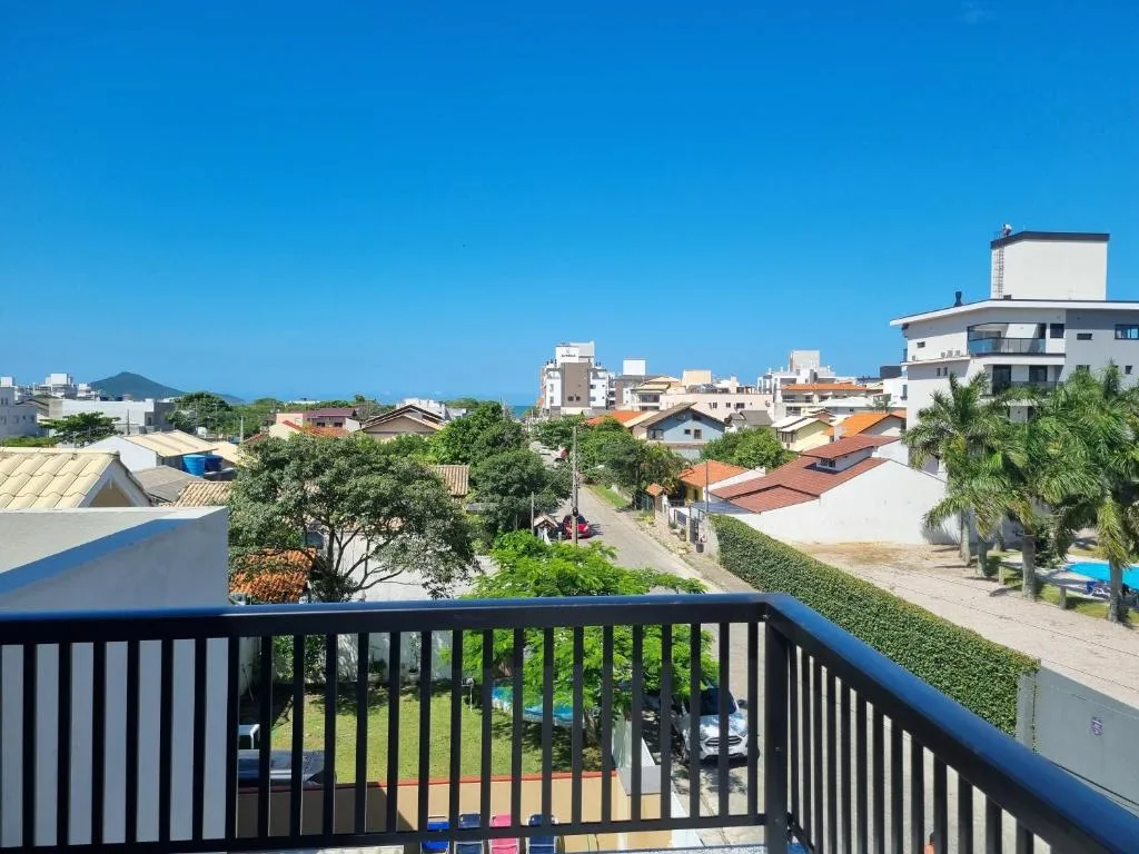 Águas de Canto Grande, Bombinhas, na 548 Rua Ipê Roxo em Bombinhas/SC — foto 14