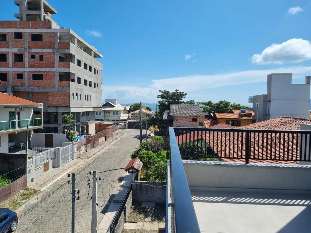 Águas de Canto Grande, Bombinhas, na 548 Rua Ipê Roxo em Bombinhas/SC — foto 16