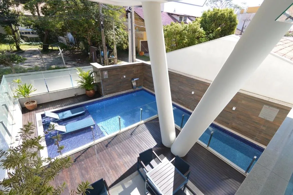 Cobertura Duplex em Condomínio com Piscina, Bombinhas, na 159 Rua Pescada Branca em Bombinhas/SC — foto 42