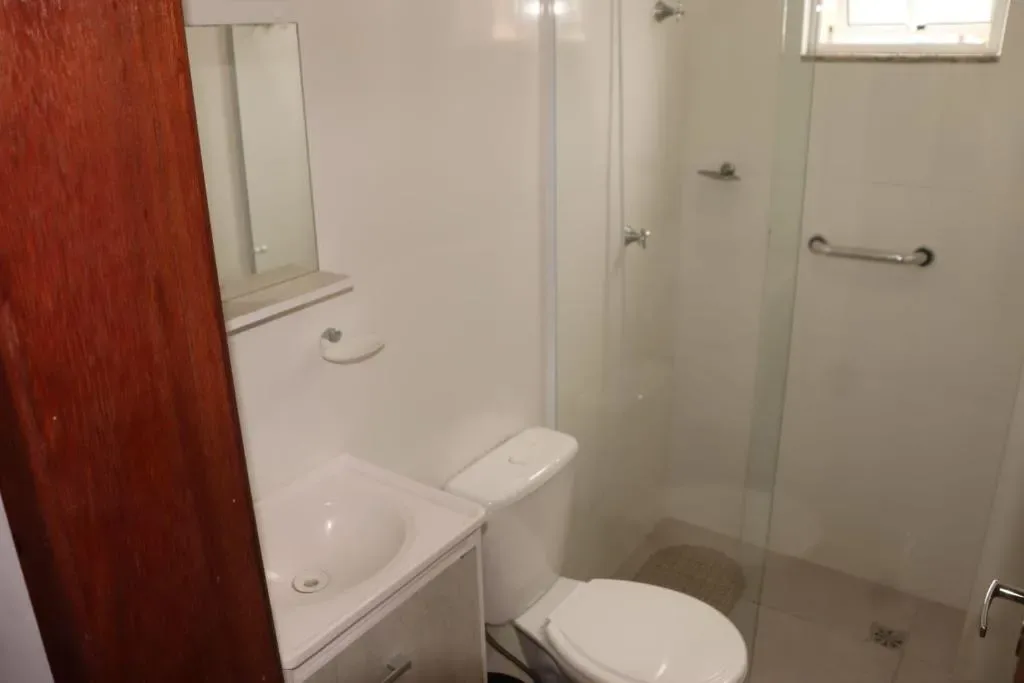 Enseada de Zimbros Residencial, Bombinhas, na 790 Rua Rio Tapajós / Rua Rio Jurua 144 Apartamento em Bombinhas/SC — foto 49