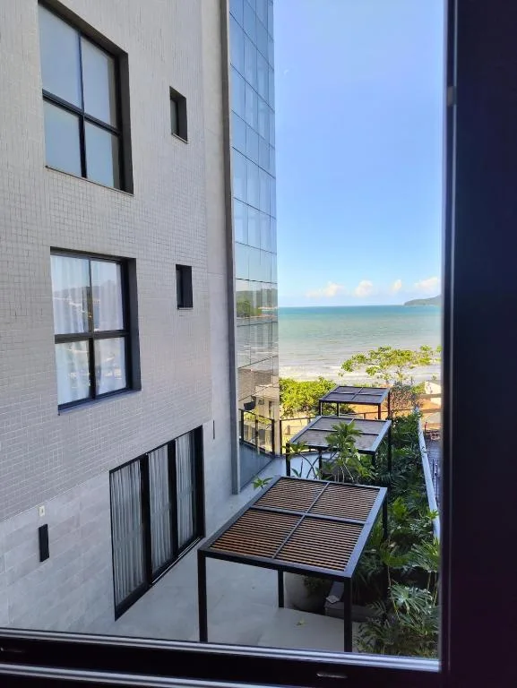 Apartamento novo frente mar, Porto Belo, na Avenida Senador Atílio Fontana, 633 em Porto Belo/SC — foto 2