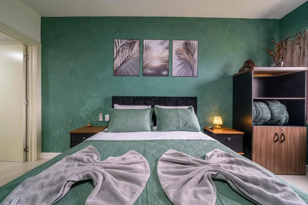 Encantador Apartamento 100m da Praia com vista mar, Porto Belo, na Rua Rubens Alves, 189 - apto em Porto Belo/SC — foto 3