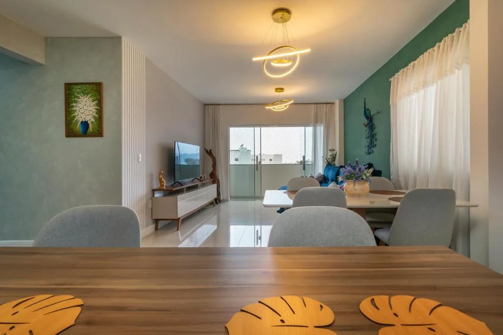 Encantador Apartamento 100m da Praia com vista mar, Porto Belo, na Rua Rubens Alves, 189 - apto em Porto Belo/SC — foto 8