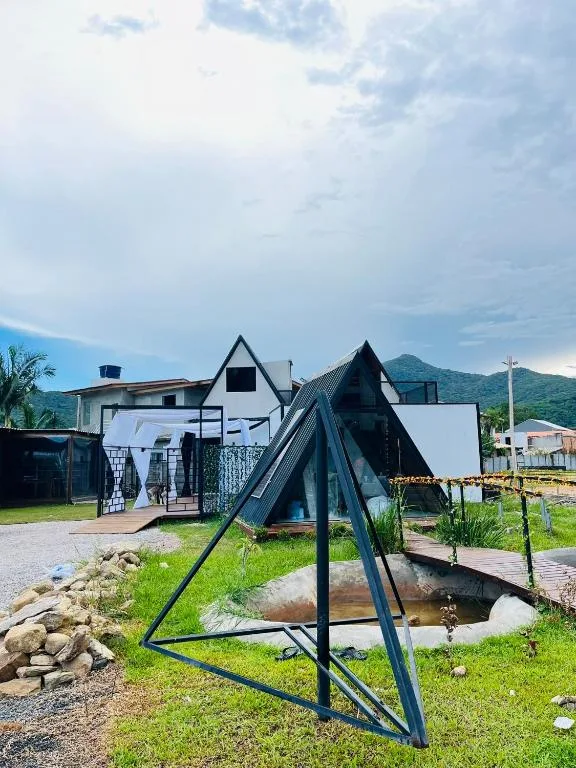 Hotel Pousada Chalé Do Rei, Porto Belo, na Avenida Governador Celso Ramos em Porto Belo/SC — foto 13