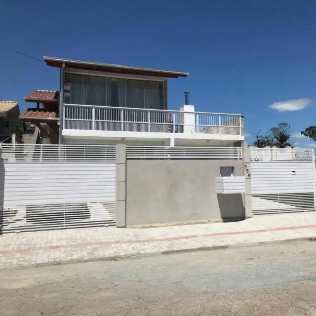 Casa inteira 3 quartos 6 pessoas com piscina de água salgada e hidromassagem em Porto Belo á 8 min do mar, Porto Belo, na R. Cap. Gualberto Leal Nunes em Porto Belo/SC — foto 7