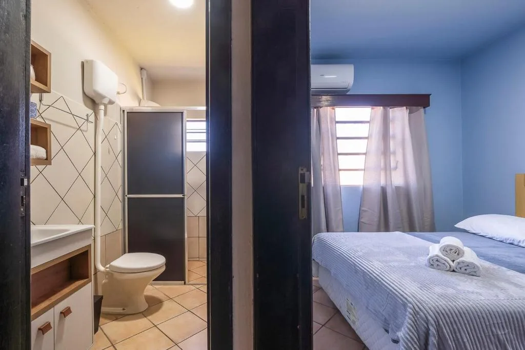 Casa completa para Familia e amigos com enxoval e varanda com churrasqueira e cozinha externa para ate 8 pessoas, Porto Belo, na Rua Maurilio Manoel da Silva, 184 casa em Porto Belo/SC — foto 2