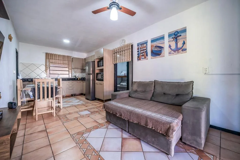 Casa completa para Familia e amigos com enxoval e varanda com churrasqueira e cozinha externa para ate 8 pessoas, Porto Belo, na Rua Maurilio Manoel da Silva, 184 casa em Porto Belo/SC — foto 6