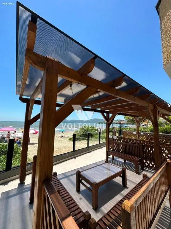 02 APARTAMENTO TÉRREO BEIRA MAR - Apto 02, Porto Belo, na 1186 Avenida Senador Atílio Fontana Residencial Gian e Giovanni em Porto Belo/SC — foto 10