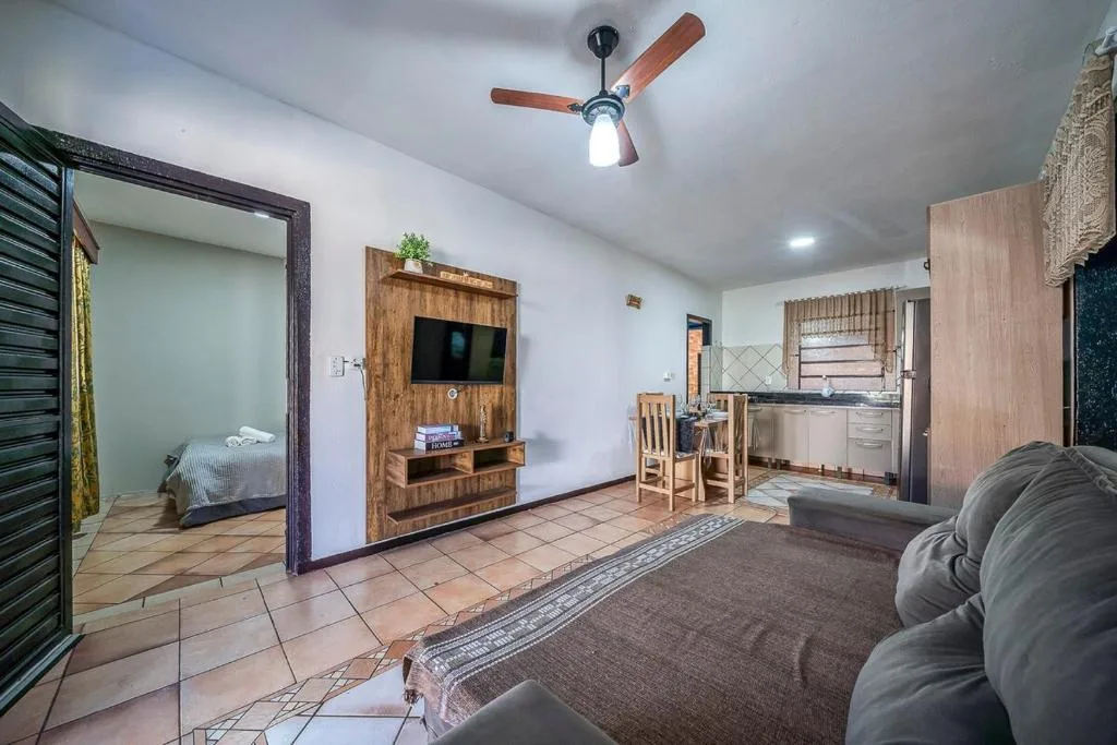 Casa completa para Familia e amigos com enxoval e varanda com churrasqueira e cozinha externa para ate 8 pessoas, Porto Belo, na Rua Maurilio Manoel da Silva, 184 casa em Porto Belo/SC — foto 22