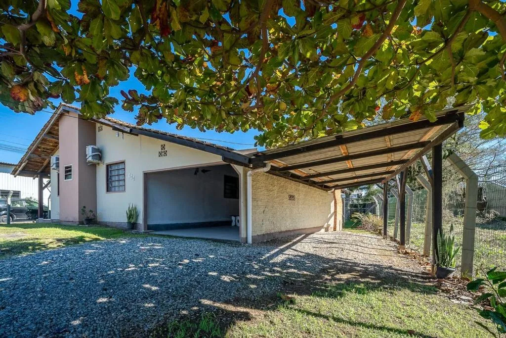 Casa completa para Familia e amigos com enxoval e varanda com churrasqueira e cozinha externa para ate 8 pessoas, Porto Belo, na Rua Maurilio Manoel da Silva, 184 casa em Porto Belo/SC — foto 25