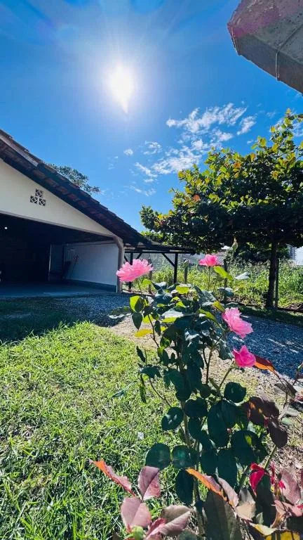 Casa completa para Familia e amigos com enxoval e varanda com churrasqueira e cozinha externa para ate 8 pessoas, Porto Belo, na Rua Maurilio Manoel da Silva, 184 casa em Porto Belo/SC — foto 33