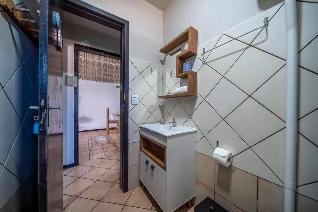 Casa completa para Familia e amigos com enxoval e varanda com churrasqueira e cozinha externa para ate 8 pessoas, Porto Belo, na Rua Maurilio Manoel da Silva, 184 casa em Porto Belo/SC — foto 45
