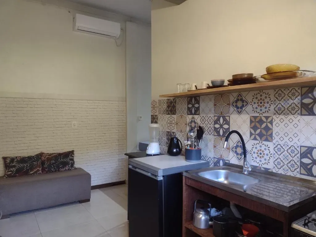 Casas Porto Belo, recanto em meio a natureza e próximo à praia, Porto Belo, na Avenida Governador Celso Ramos, Centro Fundos em Porto Belo/SC — foto 5