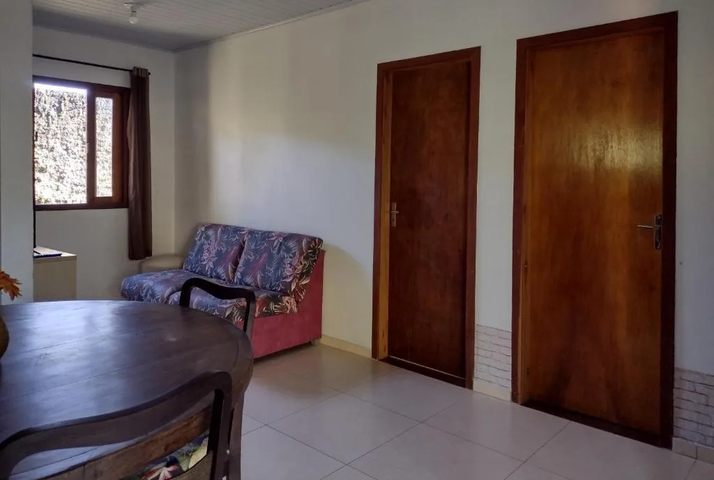 Casa em meio a natureza e próxima à praia, Porto Belo, na Avenida Governador Celso Ramos, Centro. em Porto Belo/SC — foto 13