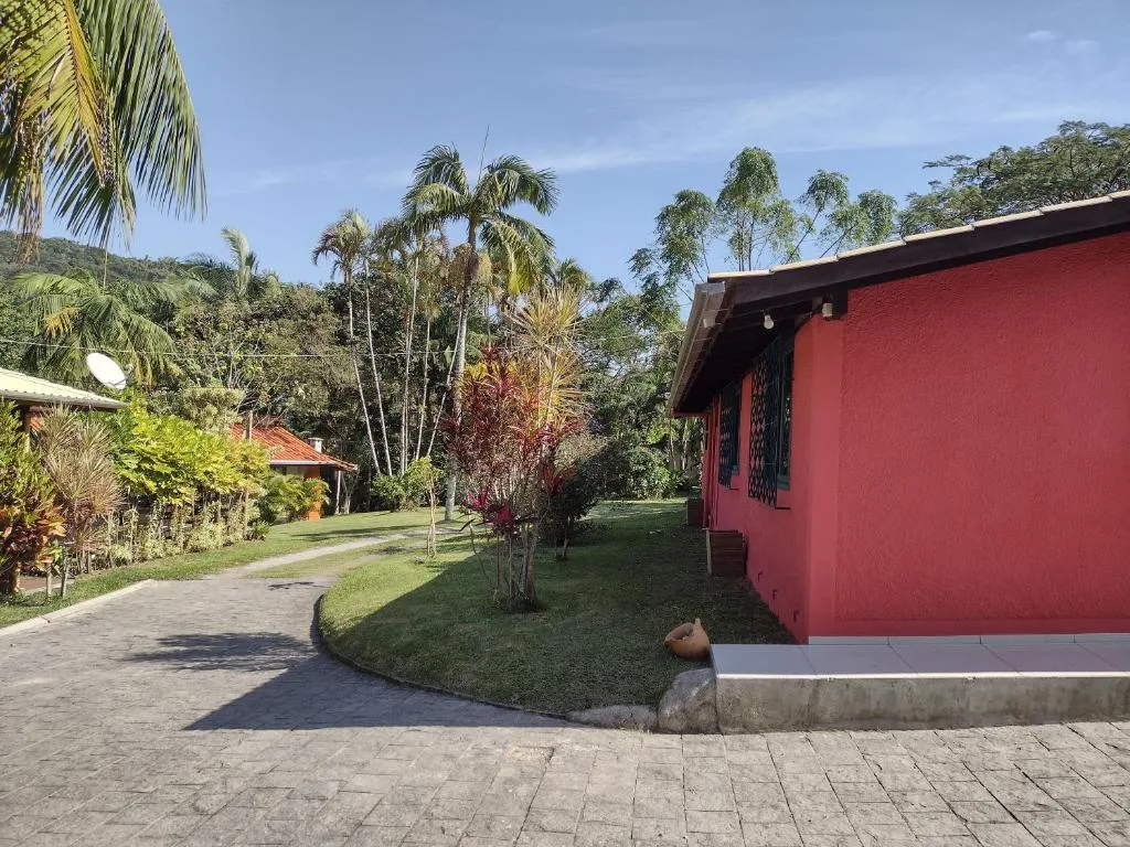 Casa em meio a natureza e próxima à praia, Porto Belo, na Avenida Governador Celso Ramos, Centro. em Porto Belo/SC — foto 34