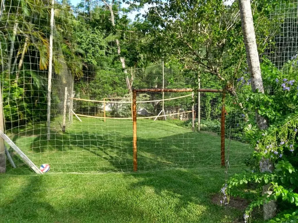 Casa em meio a natureza e próxima à praia, Porto Belo, na Avenida Governador Celso Ramos, Centro. em Porto Belo/SC — foto 37