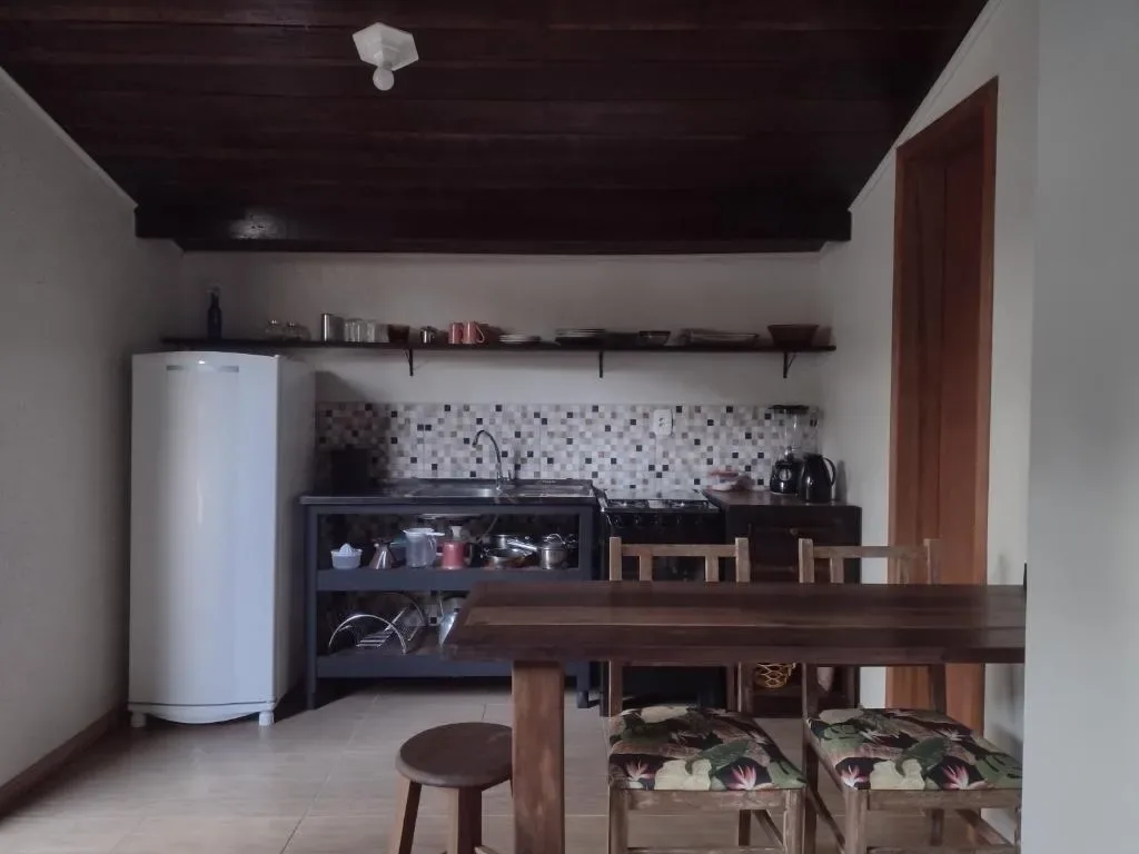 Casas Porto Belo, recanto em meio a natureza e próximo à praia, Porto Belo, na Avenida Governador Celso Ramos, Centro Fundos em Porto Belo/SC — foto 47