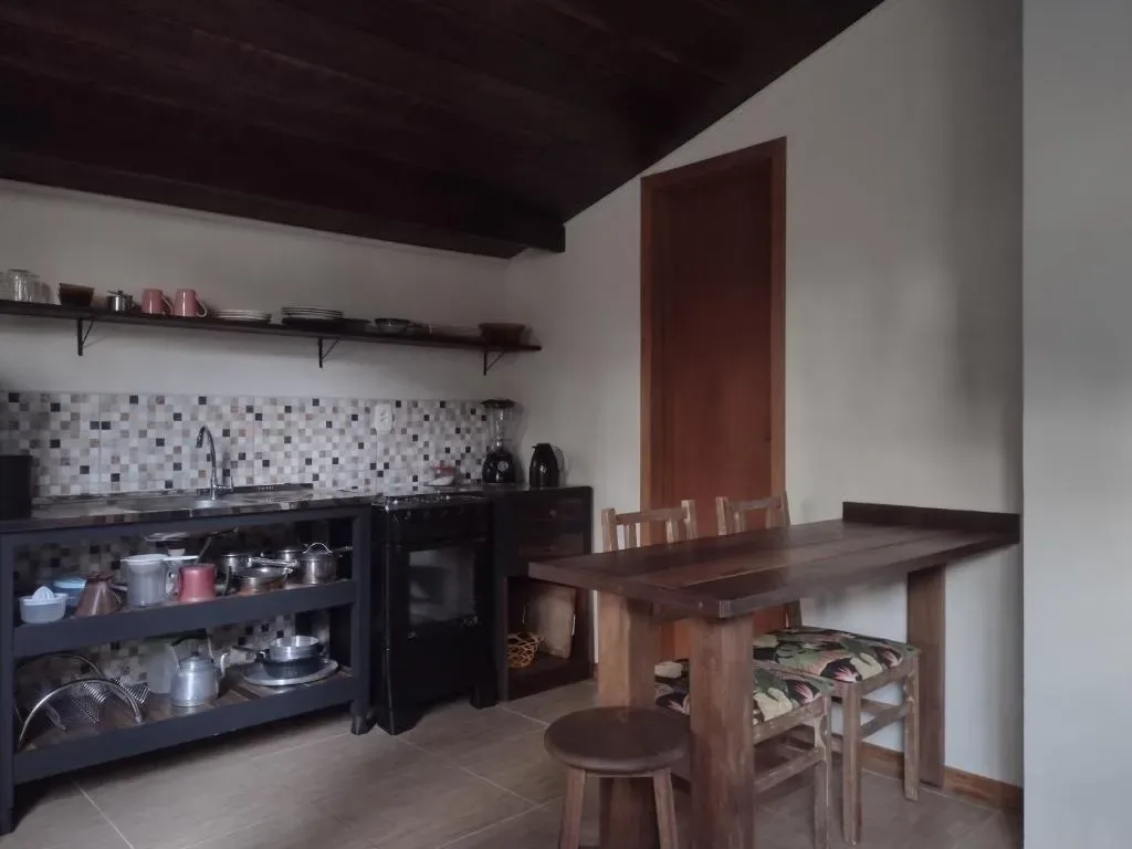 Casas Porto Belo, recanto em meio a natureza e próximo à praia, Porto Belo, na Avenida Governador Celso Ramos, Centro Fundos em Porto Belo/SC — foto 48