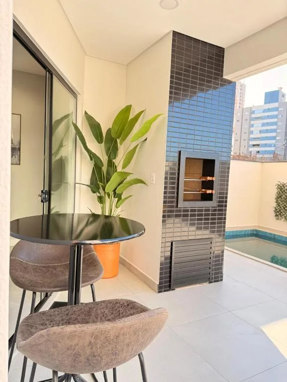 Apartamento moderno, a 200 metros da praia com pátio,piscina e churrasqueira privativa 2 vagas de garagem, Porto Belo, na Rua Lages, 54 - ap em Porto Belo/SC — foto 4