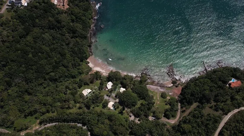 Jardim Praia do Estaleiro, na Rua Flávia Verônica Martellini, 1301 Praia do Estaleiro em Porto Belo/SC — foto 22