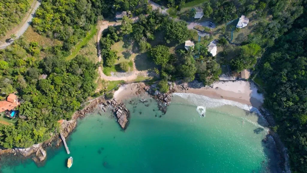 Jardim Praia do Estaleiro, na Rua Flávia Verônica Martellini, 1301 Praia do Estaleiro em Porto Belo/SC — foto 23