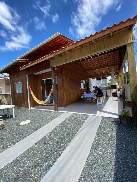 Casa Aluguel Porto Belo, Porto Belo, na Rua Alda Taváres Matias, 540 - Centro em Porto Belo/SC
