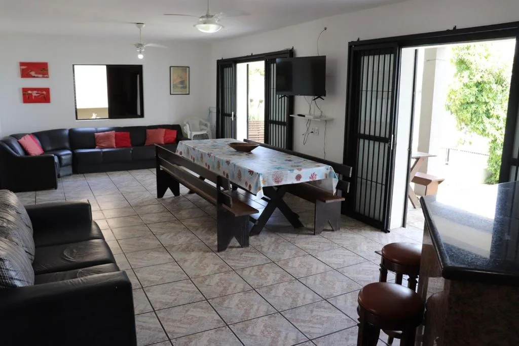 Casa de frete para o mar em Porto Belo, Porto Belo, na Avenida Governador Celso Ramos em Porto Belo/SC — foto 5
