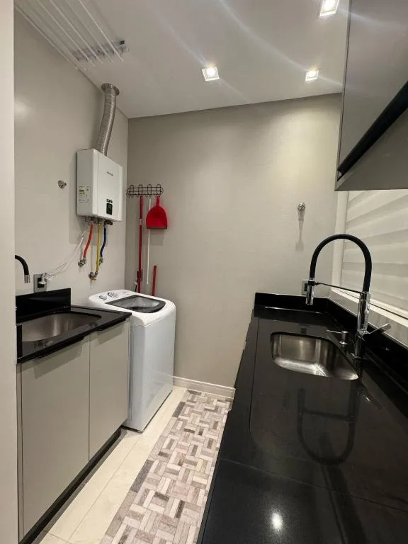 Apartamento com duas suítes próximo ao Hard Rock Café, Porto Belo, na Rua Itapema, 167 Apto. em Porto Belo/SC — foto 14