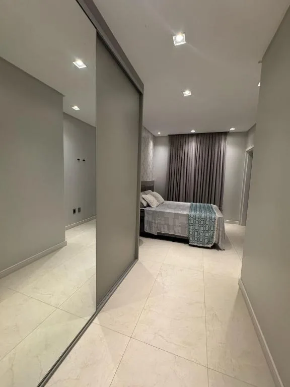 Apartamento com duas suítes próximo ao Hard Rock Café, Porto Belo, na Rua Itapema, 167 Apto. em Porto Belo/SC — foto 18