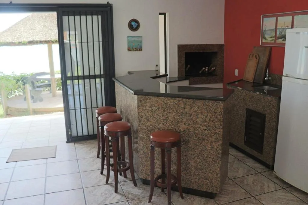 Casa de frete para o mar em Porto Belo, Porto Belo, na Avenida Governador Celso Ramos em Porto Belo/SC — foto 35