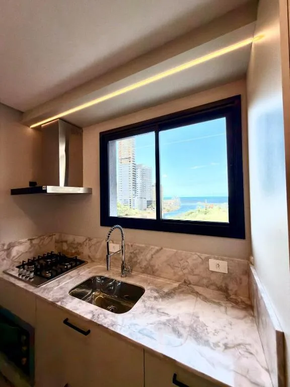 Frente Mar Panoramico 2 Suites Gourmet 2 vgs, Porto Belo, na Rua Dona Jovina em Porto Belo/SC — foto 3