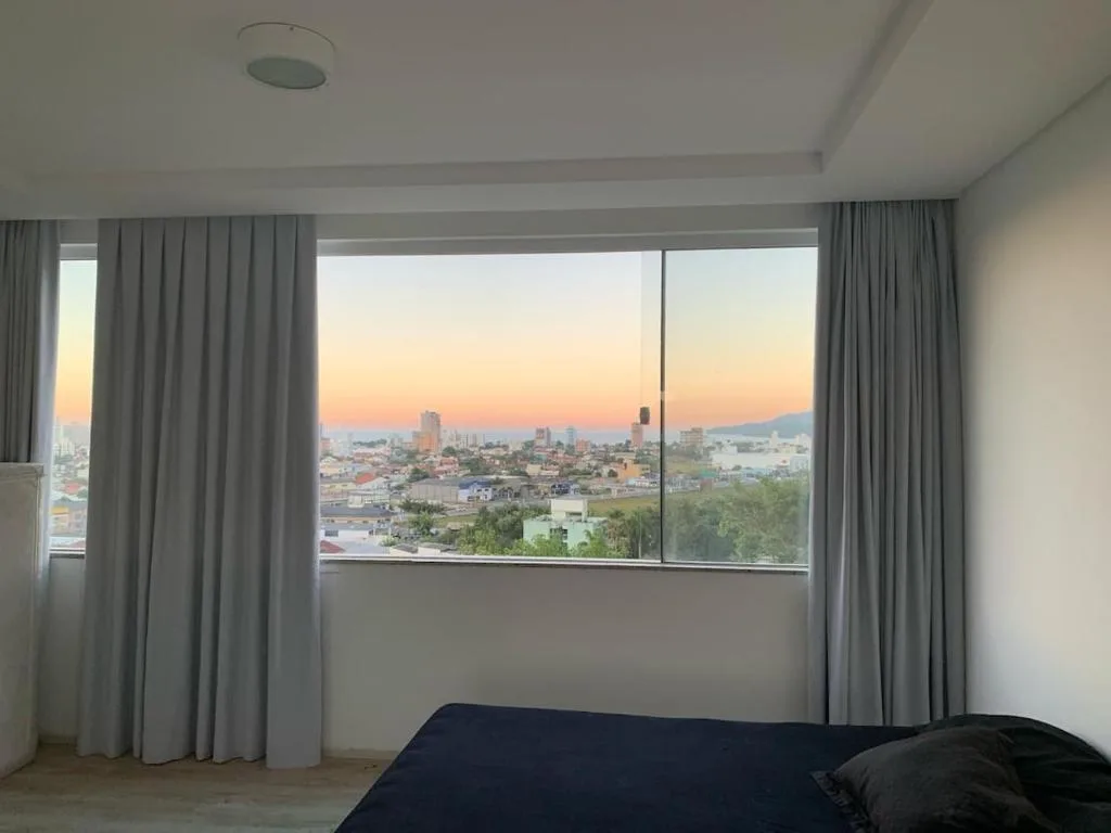 Casa com piscina e 04 suítes e linda vista para toda a cidade, Porto Belo, na Rua Artelina vassoler em Porto Belo/SC — foto 14