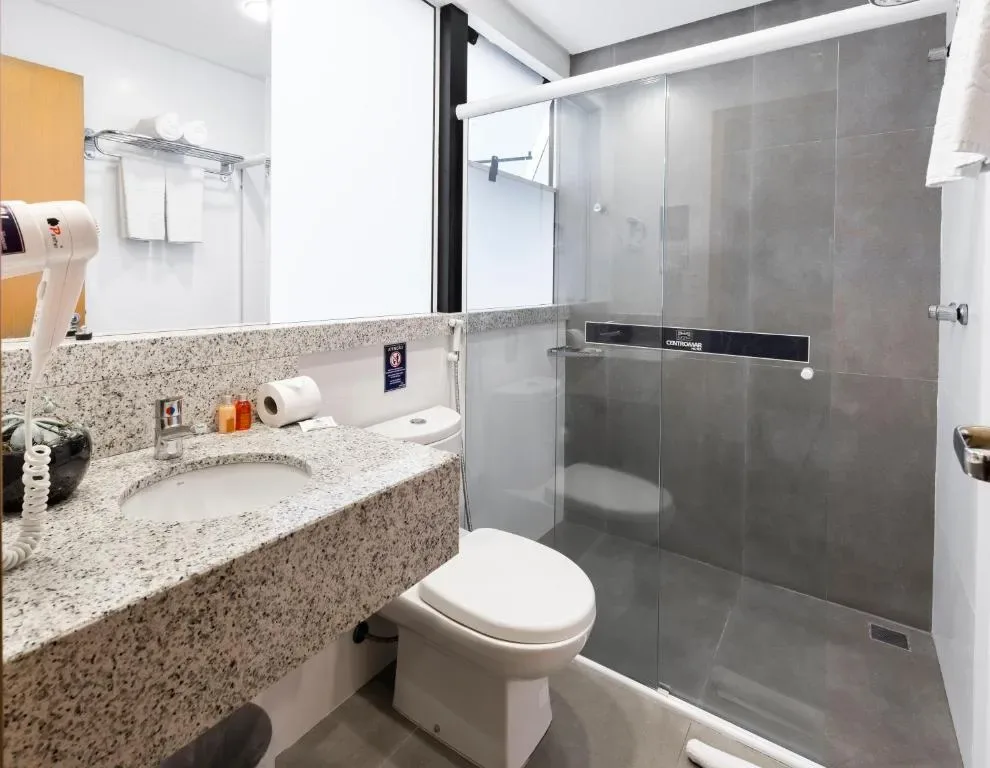 Centromar Hotel, Balneário Camboriú, na Rua em Balneário Camboriú/SC — foto 7