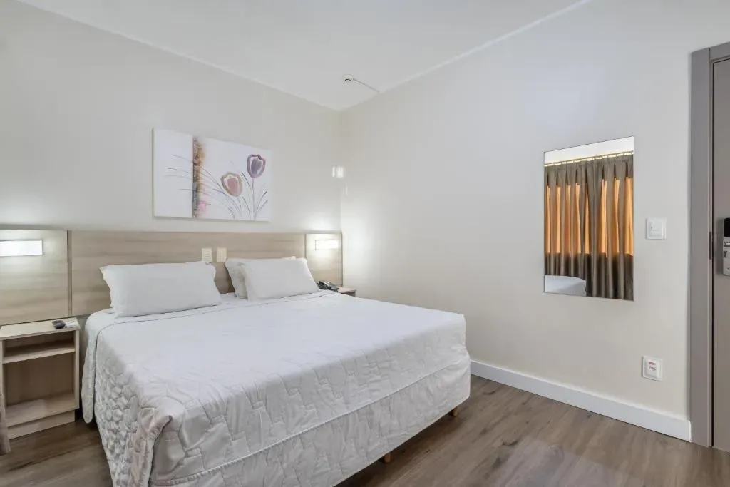 Hotel Rosenbrock, Balneário Camboriú, na Rua Holanda em Balneário Camboriú/SC — foto 3