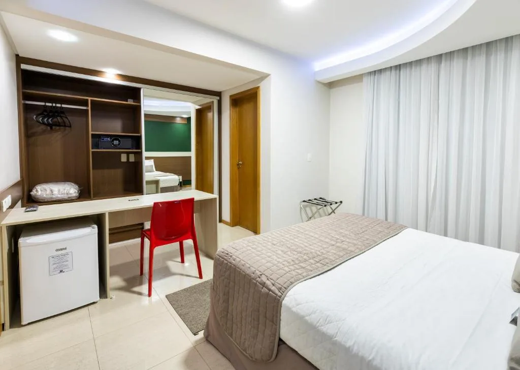 Centromar Hotel, Balneário Camboriú, na Rua em Balneário Camboriú/SC — foto 10