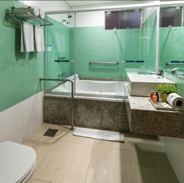 Centromar Hotel, Balneário Camboriú, na Rua em Balneário Camboriú/SC — foto 12