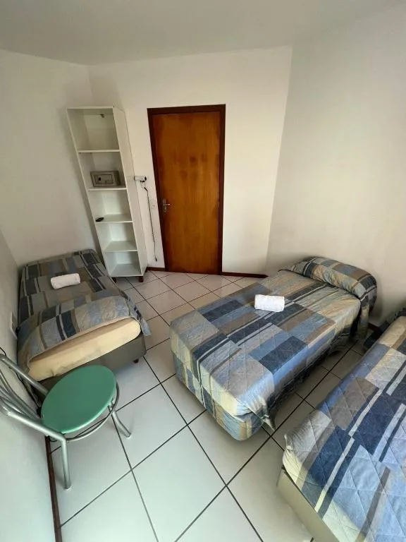 Pousada Louise, Balneário Camboriú, na 342 Rua em Balneário Camboriú/SC — foto 11